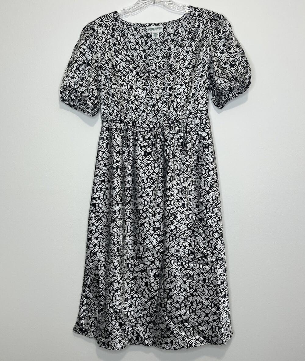 Motherhood Maternity Dress Medium Black White Geometric Empire Waist Midi Shift
